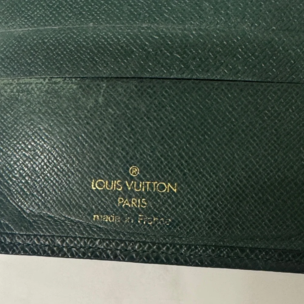 Louis Vuitton Black men’s wallet - project